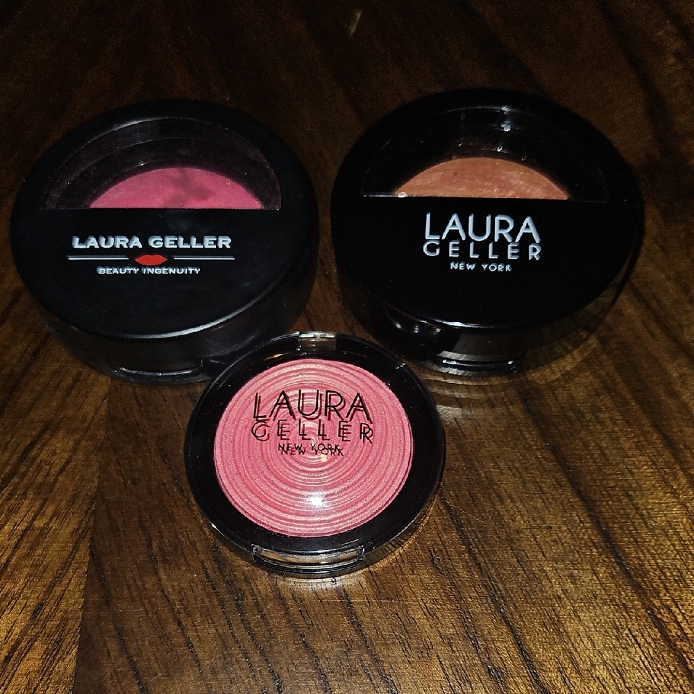 Laura Geller Blush Trio - Vibrant Pink and Warm Orange